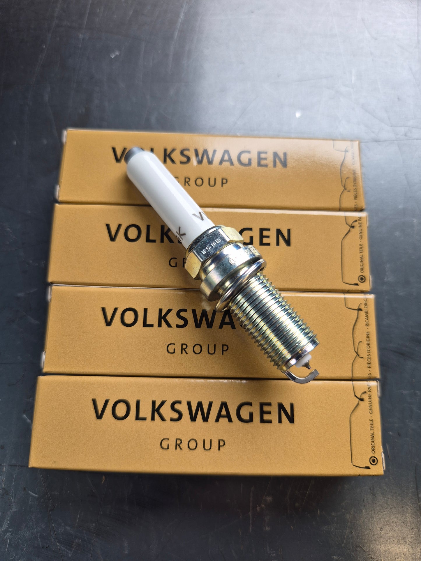 Genuine Volkswagen Audi NGK Spark Plug Set – EA888 Gen 3 (06K905601L)